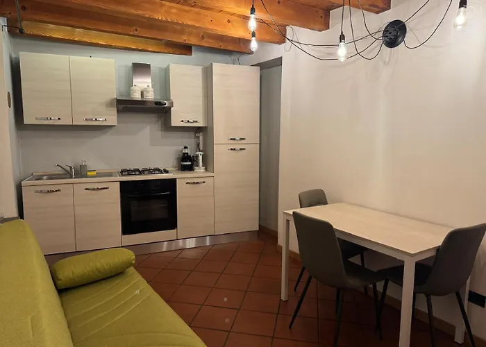 Houseberg Quarenghi Sx Bergamo